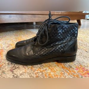 Trotters Marlene Vintage Leather Booties